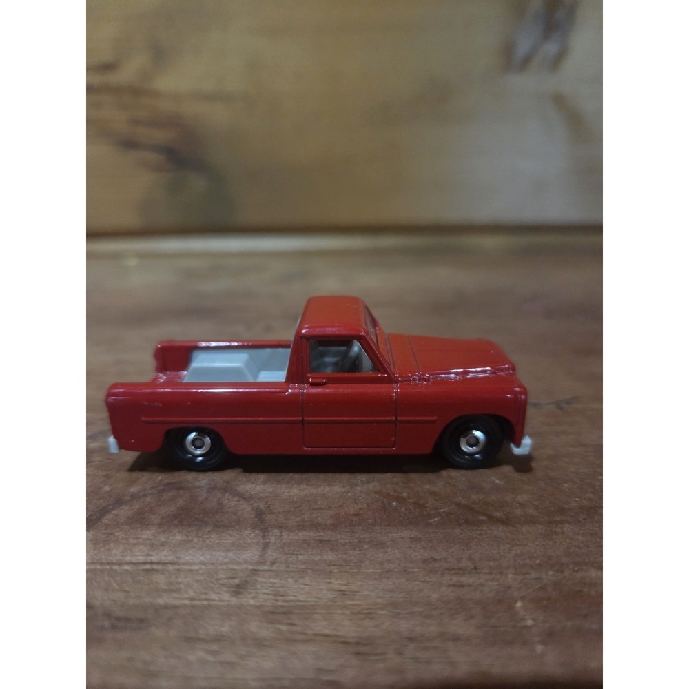 Vintage Matchbox 1996 Ford F100 Pickup 1956 Red Mint‎ China 1369 - Picture 2 of 4